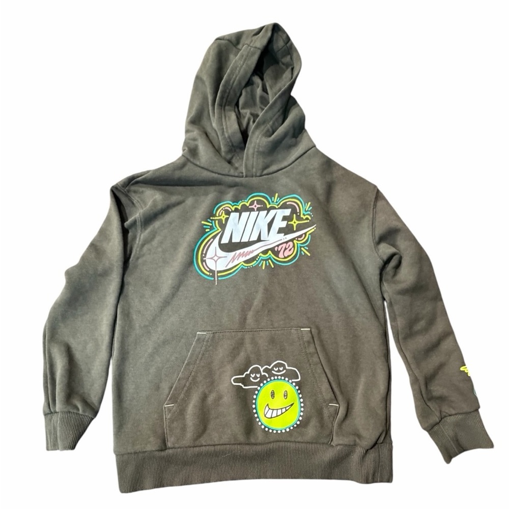 Nike Bundle with Hoodie, Joggers, and Tee. All Pre Loved - Picture 2 of 14